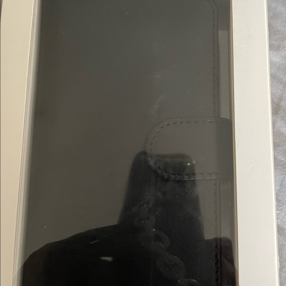 Michael KORS phone case - Picture 3 of 3